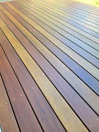 LAMES DE TERRASSE BOIS EXOTIQUE PISCINE