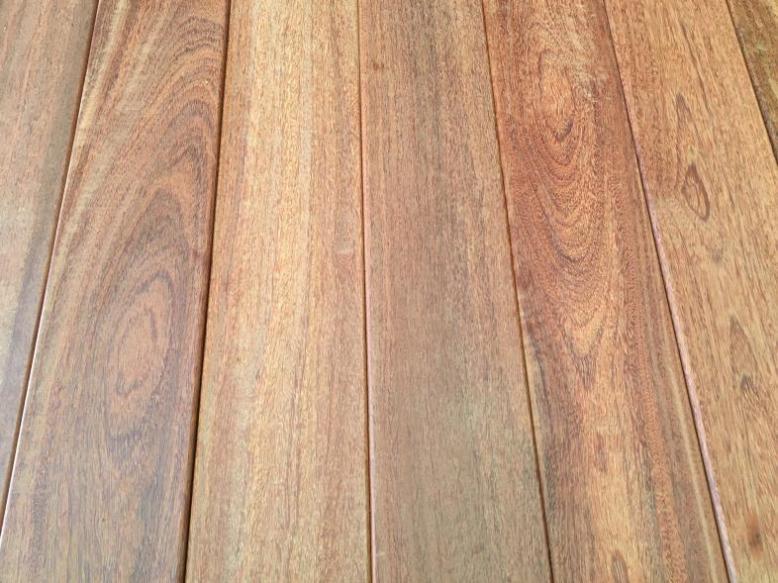 PHOTO LAMES DE TERRASSE IPE PRIX DISCOUNT LAMES DE TERRASSE BOIS EXOTIQUE